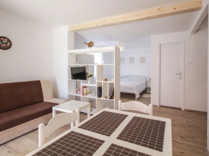 Opera Apartments and studio
