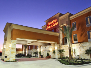 Hampton Inn & Suites Winnie