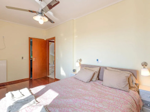 Lovely Family Holiday Home in Saronida Attikis near Beach