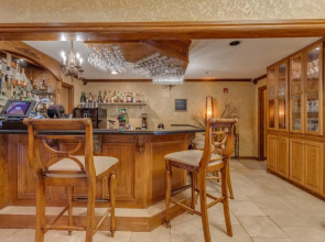 The Whispering Pines Inn Bed & Breakfast