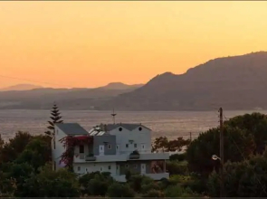 George Beach Studios & Villas
