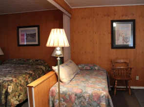 Pine Bluff Motel