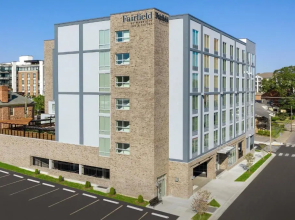 Fairfield Inn & Suites Nashville Near Vanderbilt