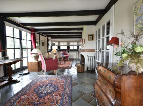 Spacious Mansion With Meadow View in Bruinisse