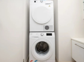 568 St Kilda Road Apartments by TWIG