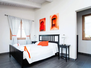 Luxury 2 Rooms Apt Basil in Siena Resort