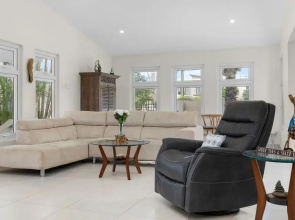 Central 4br3ba Villa w Ocean Views Private Pool