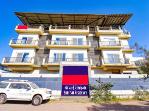 Fabhotel Shree Sai Residency