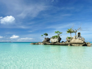 Boracay Travelodge Beach Resort