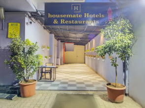 Housemate Hotels