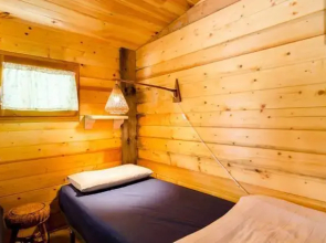 Surf N Sand Hostel