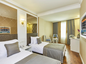 Seres Hotel Old City