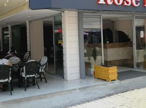 Rose Hotel