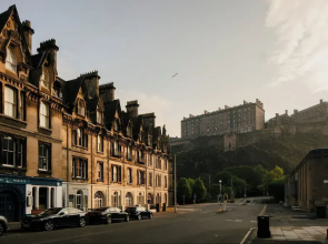 33 Castle Terrace