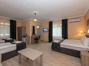 Golden Flower Hotel