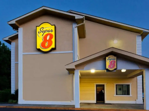 Super 8 - Lookout Mountain