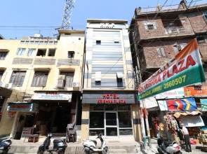 SPOT ON 37960 Hotel Krishna Plaza