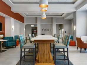 Hampton Inn & Suites Belleville