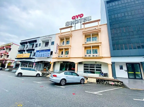 8 Hotel Nilai / KLIA