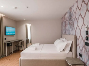 Ermes Deluxe Double Room With Sofa Bed