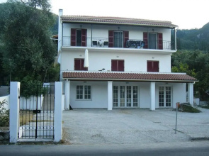Estia House Cozy-Comfortable Apartment