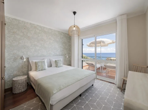 Duplex With sea View, Reis Magos V
