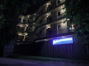 Radiant Blu Hotels Sector 70