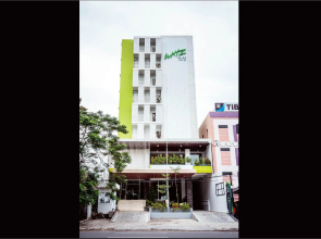 Whiz Prime Sudirman Makassar