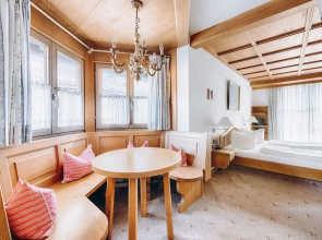 Hotel Garni Café Nuss