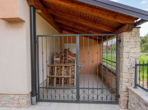 Charming Three Bedroom House Turanj