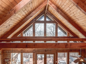 Red Wolf - 2 Br Cabin