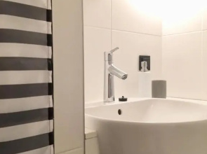 Room 10