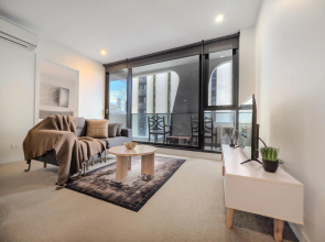 High level on 36th Floor 2BR1BA Balcony Wifi