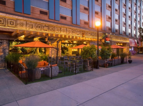 Sheraton Niagara Falls