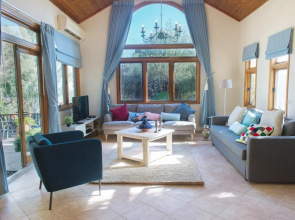 Villa Rosh Pina - Inner Circle