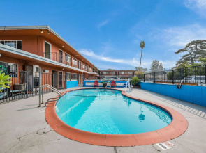 Rodeway Inn Modesto near Downtown