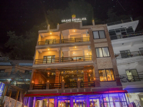 OYO 220 Grand Shivalaya Hotel And Restro