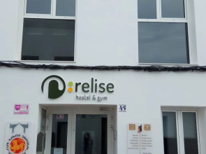 Hostel & Gym Relise - Albergue Juvenil