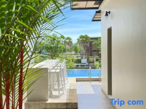 Lake View 30