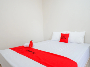 RedDoorz near Lippo Plaza Buton