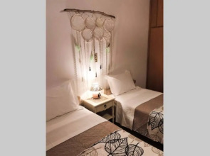 Apartment 100m2, center of Sitia, WiFi, 350m beach