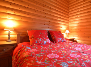 Stavelot Chalet With Garden