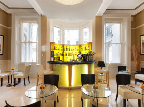 Park Grand Paddington Court