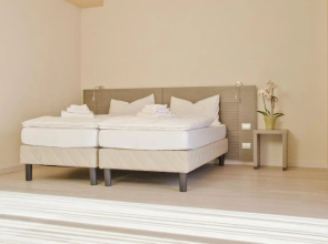 Hotel KUBE