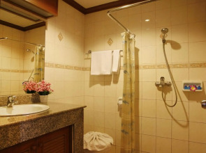 Jiraporn Hill Resort