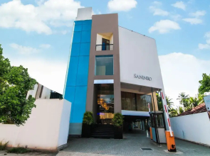 OYO 117 Saninro Residencies