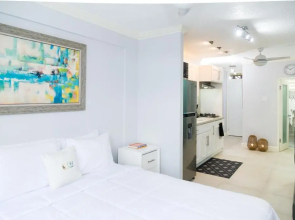 Choose To Be Happy at Seymour # 9 and 16 - Studio Apartments