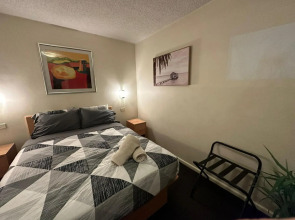 Acland Street Studio Apartment FREE PARKING