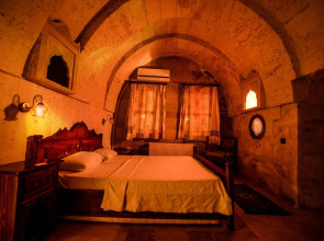 Vineyard Cave Hotel