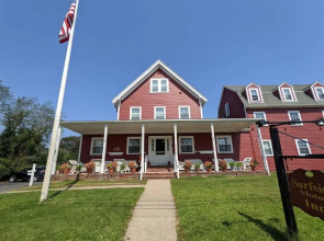 Surfside Inn Chatham